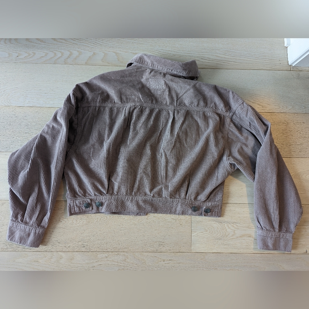 New Cropped Corduroy Oversized Jacket - Picture 4 of 8